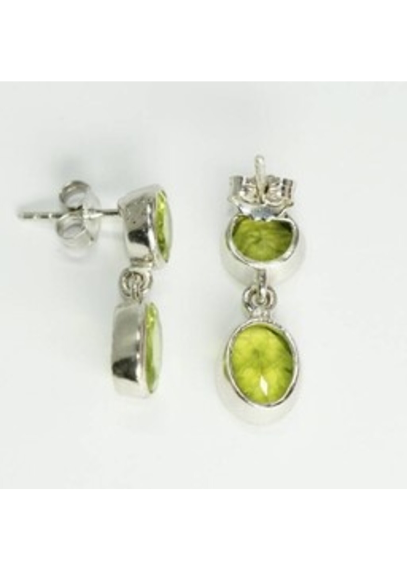925 rhodium plated silver set with natural Peirdot