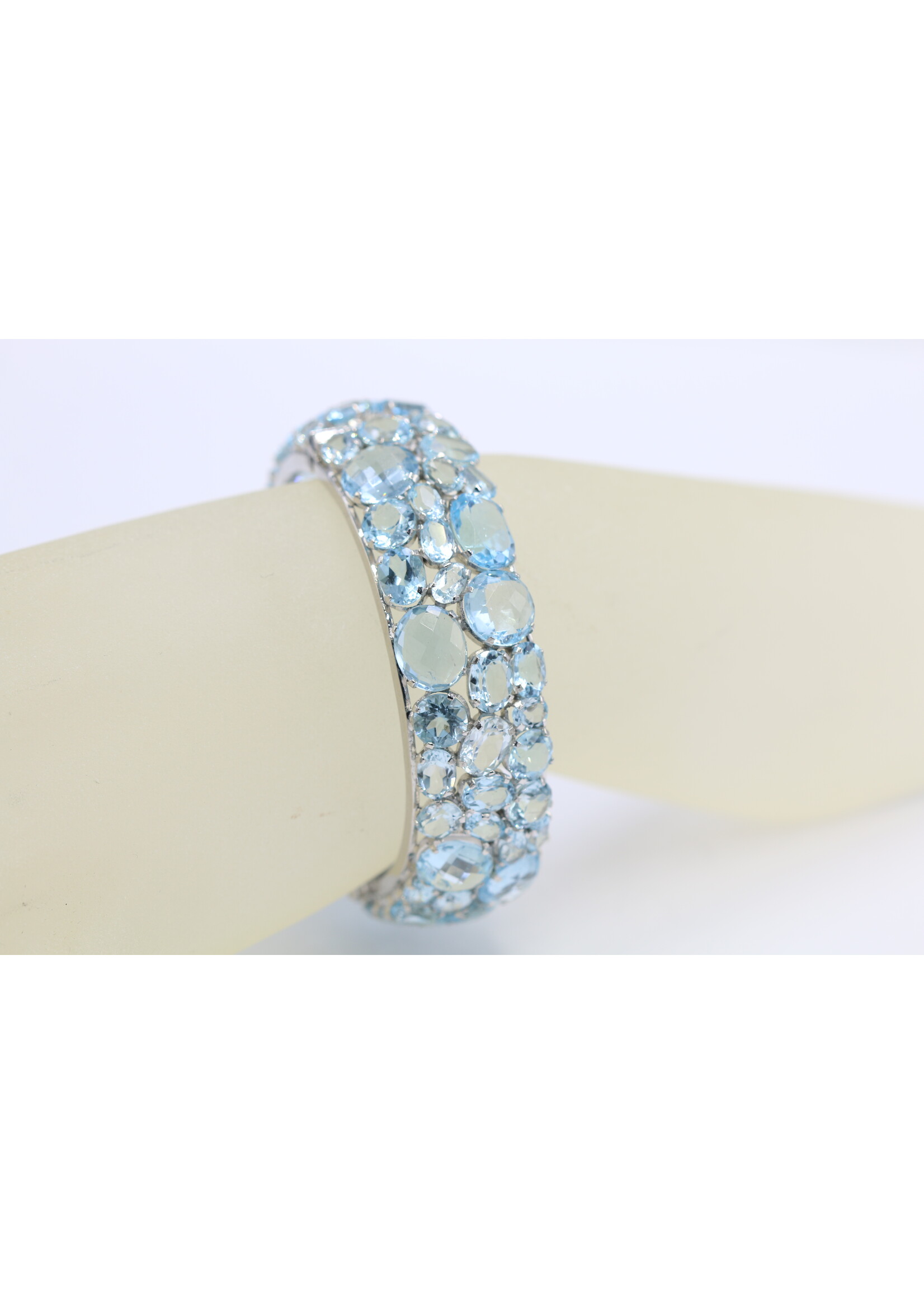 Silver Bracelet with Blue Topaz