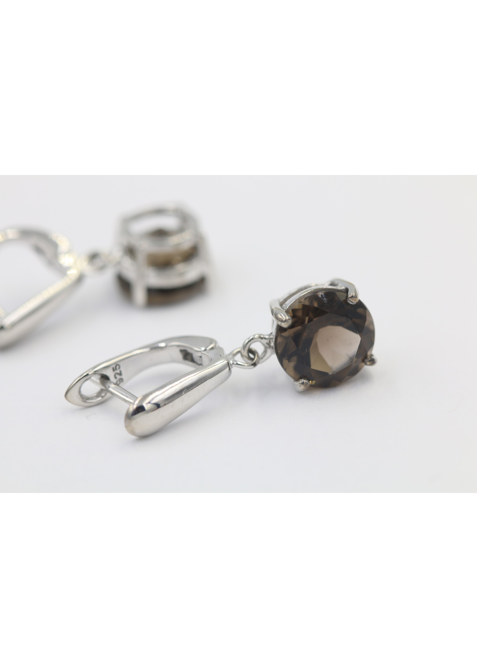 Orecchini in argento rodiato 925 con quarzo fumé naturale