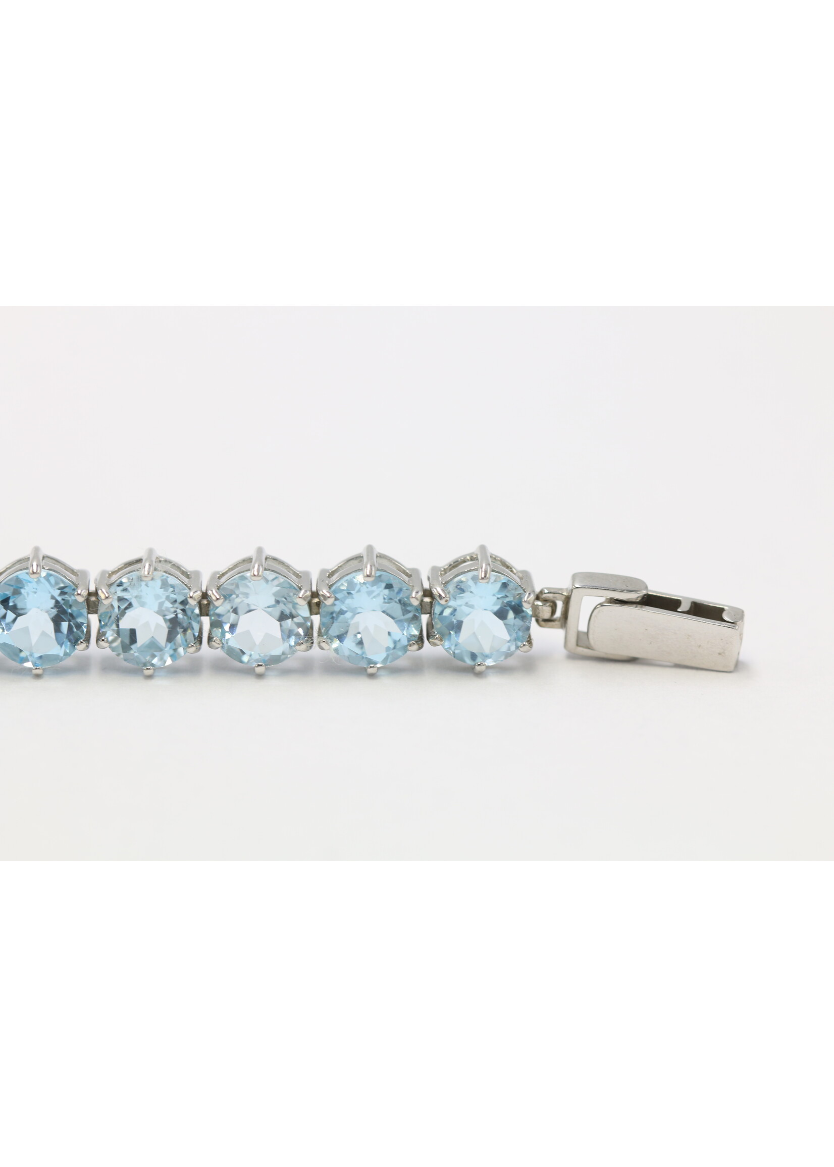 Zilveren 925 Armband bezet met natuurlijke Blauwe Topaas