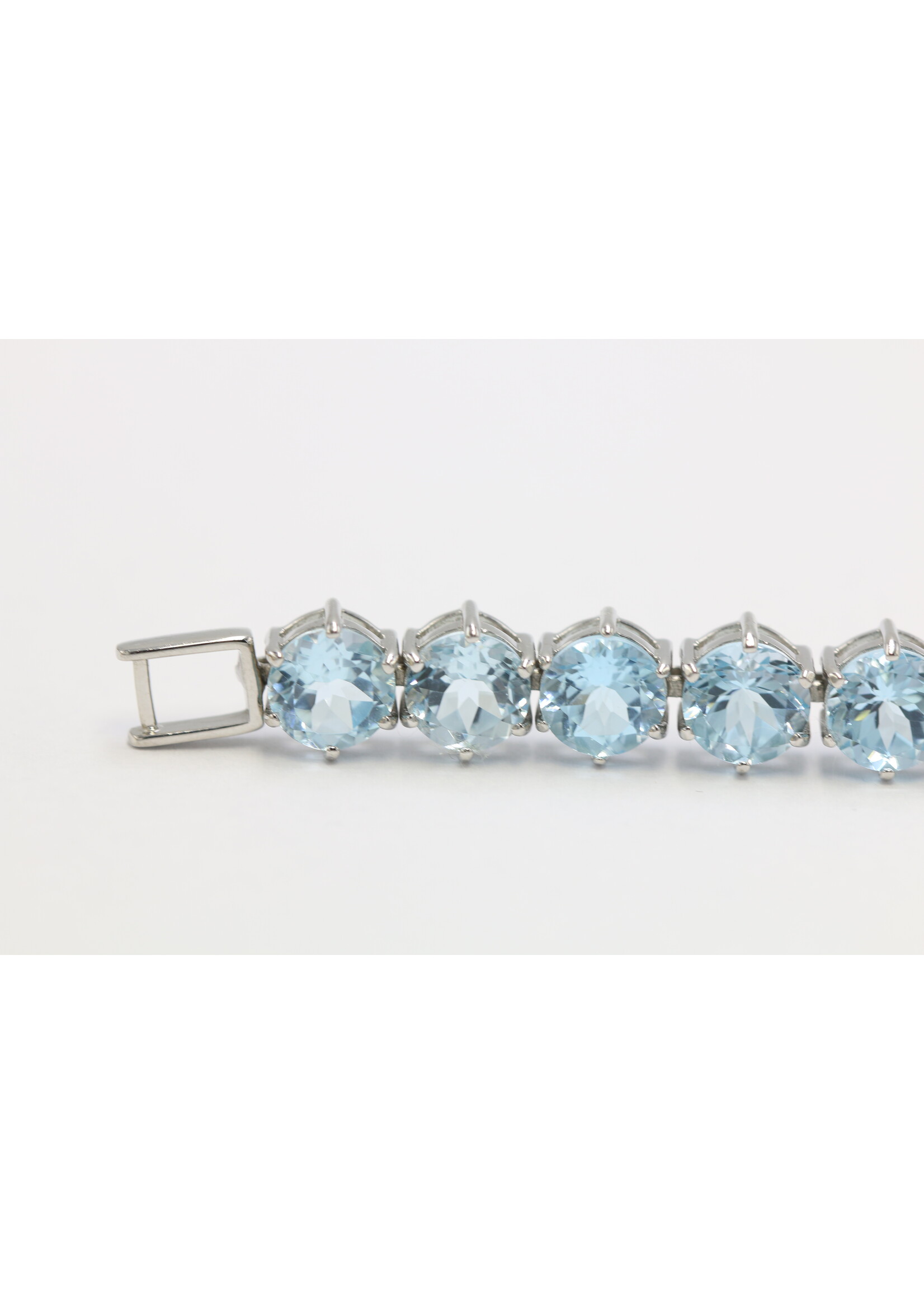 Zilveren 925 Armband bezet met natuurlijke Blauwe Topaas