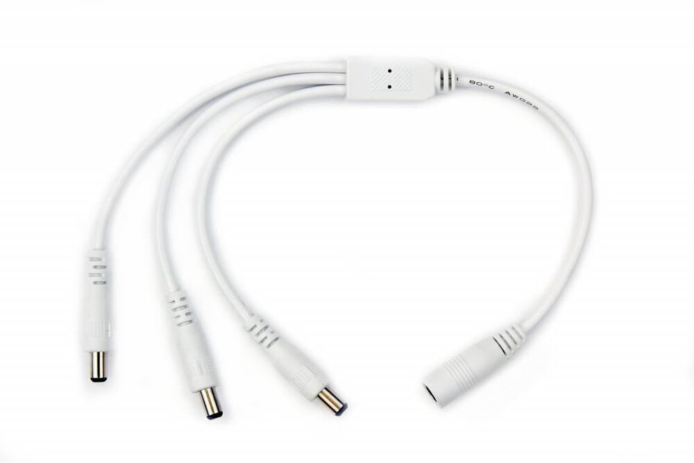 3-Wege-Stromverteiler mit DC-5mm-Stecker