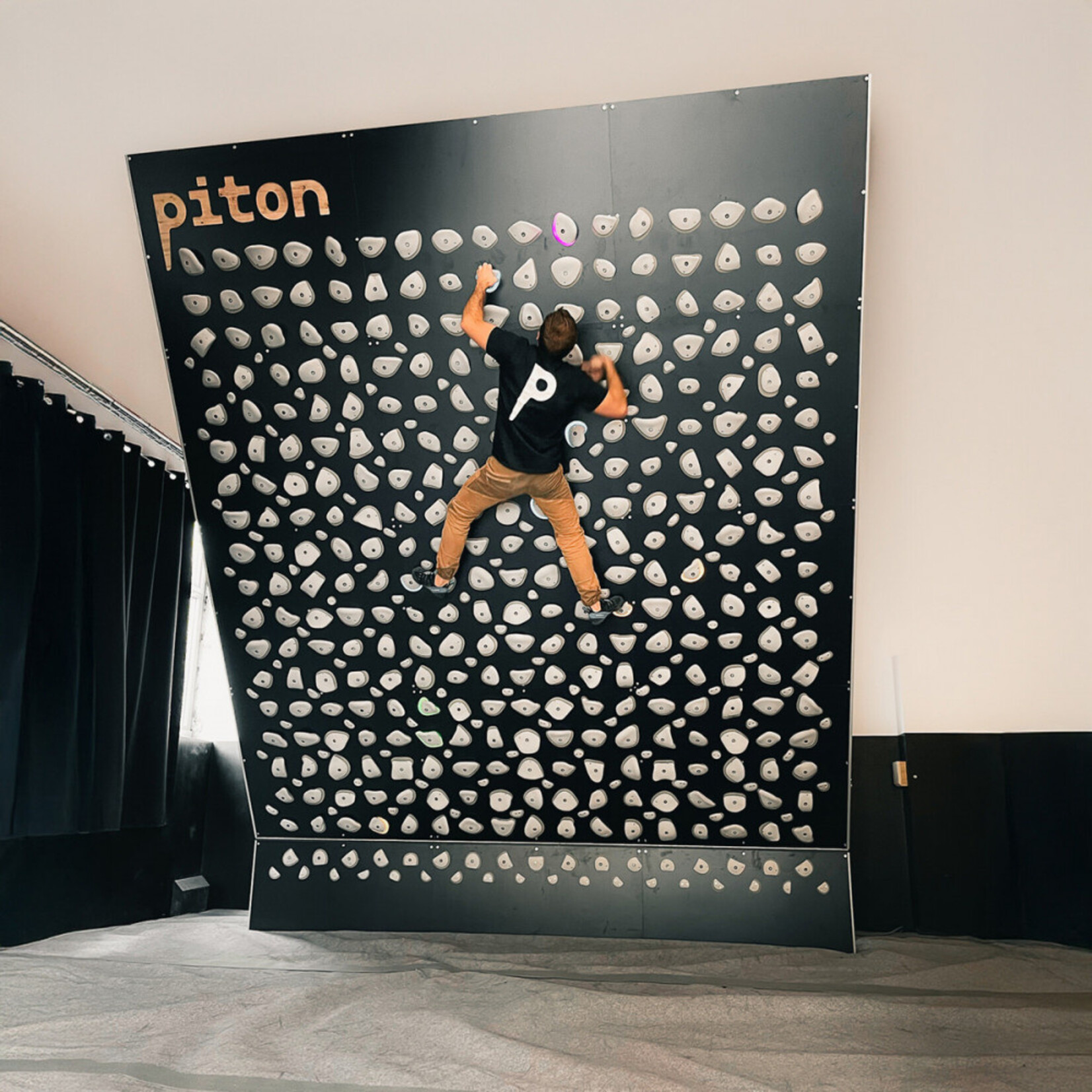 Piton Take your climbing workouts to the next level with this self standing  adjustable wall, made in France and designed to meet the needs of climbers of all levels,