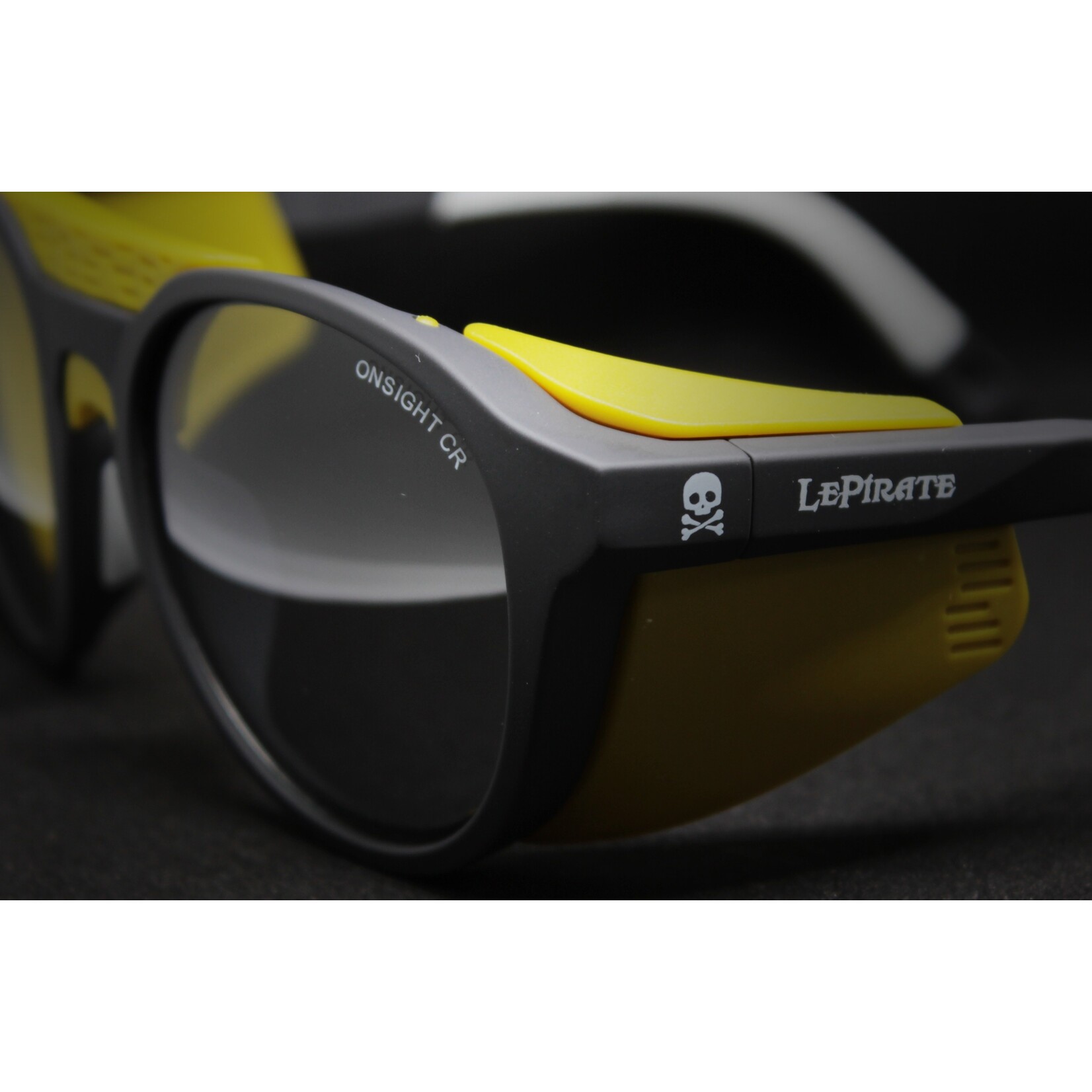 Le Pirate Baffin Alpine Climbing Sunglasses Cat 2-4 Photochromic & Polarized