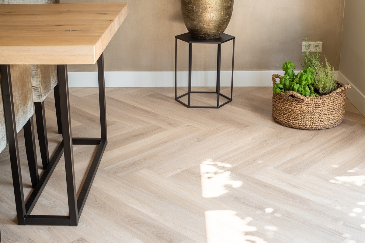 floer-walvisgraat-click-pvc-orka-onbehandeld