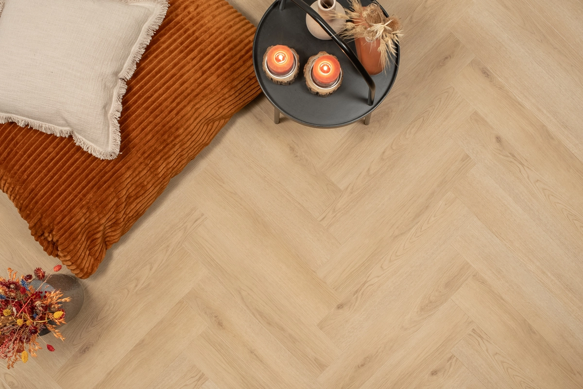 floer-visgraat-click-pvc-natuur-eiken