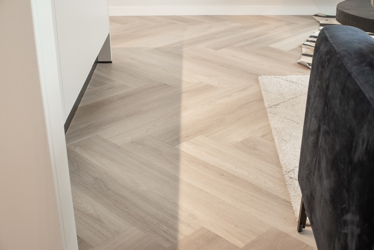 floer-walvisgraat-plak-pvc-orka-onbehandeld-2-0