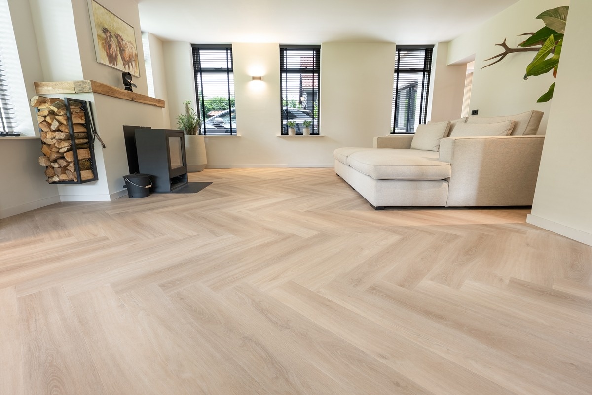 floer-walvisgraat-plak-pvc-orka-onbehandeld-2-0