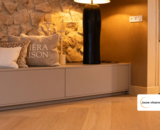 Vloerentrends 2026: Warmte, Rust en de Opkomst van 'Dinograat