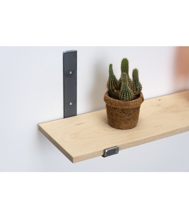 Eiken wandplank 2 cm dik | Met open stalen beugels