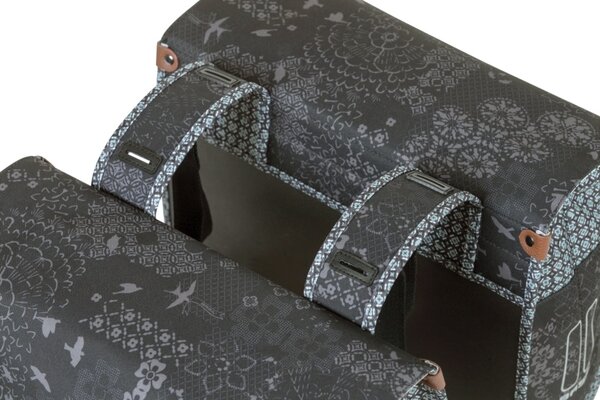 Basil Dubbele Fietstas Basil Boheme 35L Basil Dubbele Fietstas Basil Boheme 35L