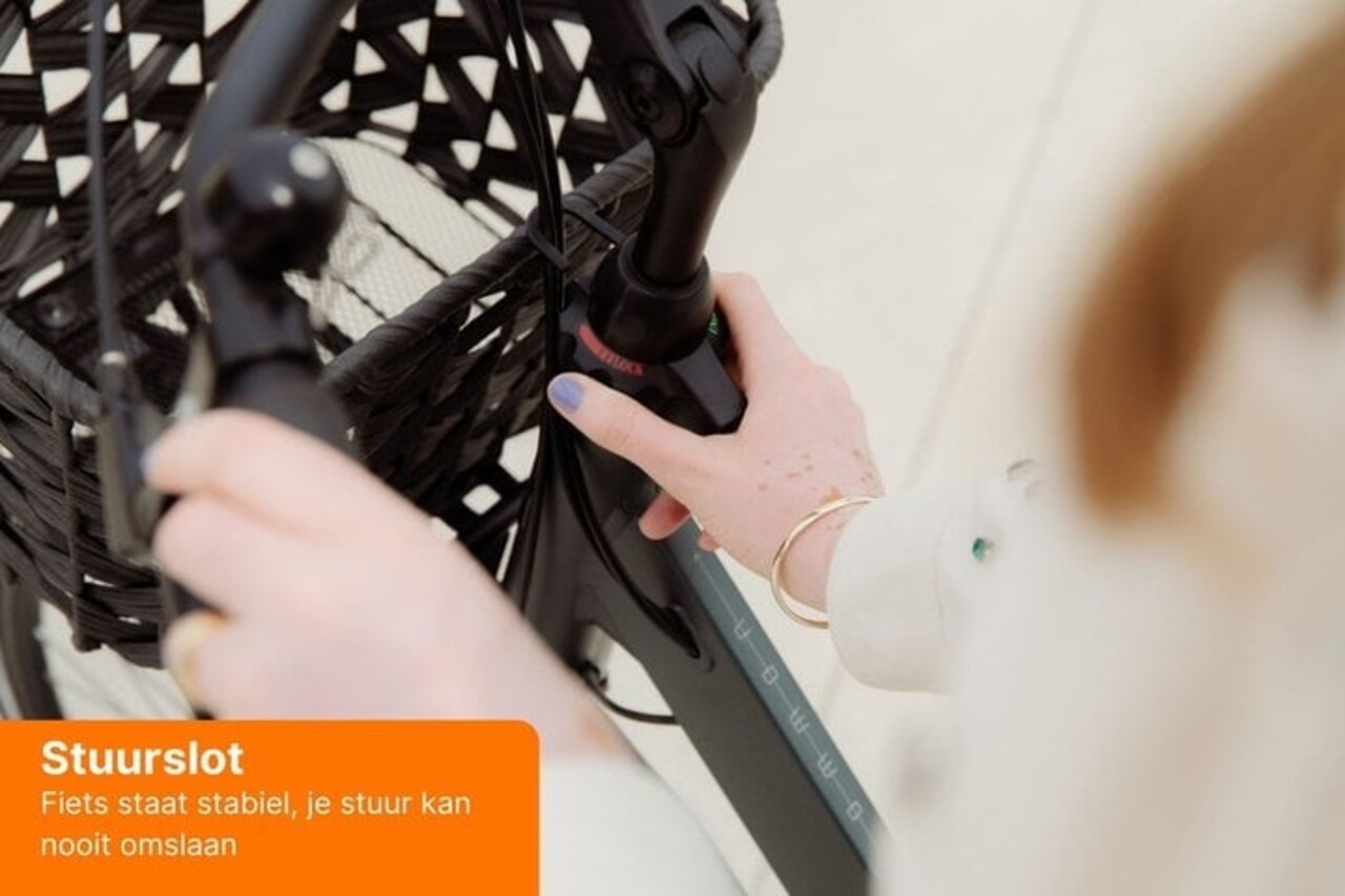 Cortina Cortina Common Transportfiets Jet Black Matte ND7 Cortina Cortina Common Transportfiets Jet Black Matte ND7