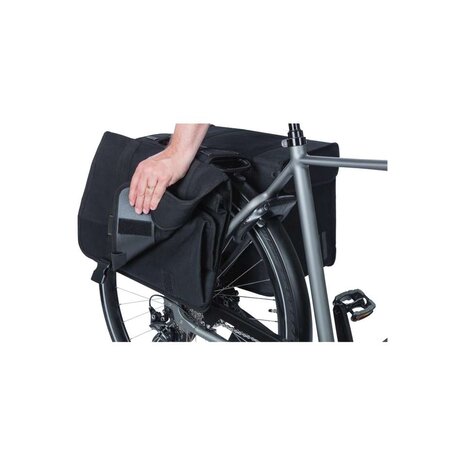 Basil Basil Dubbele Fietstas Kavan Eco Classic Zwart Basil Basil Dubbele Fietstas Kavan Eco Classic Zwart