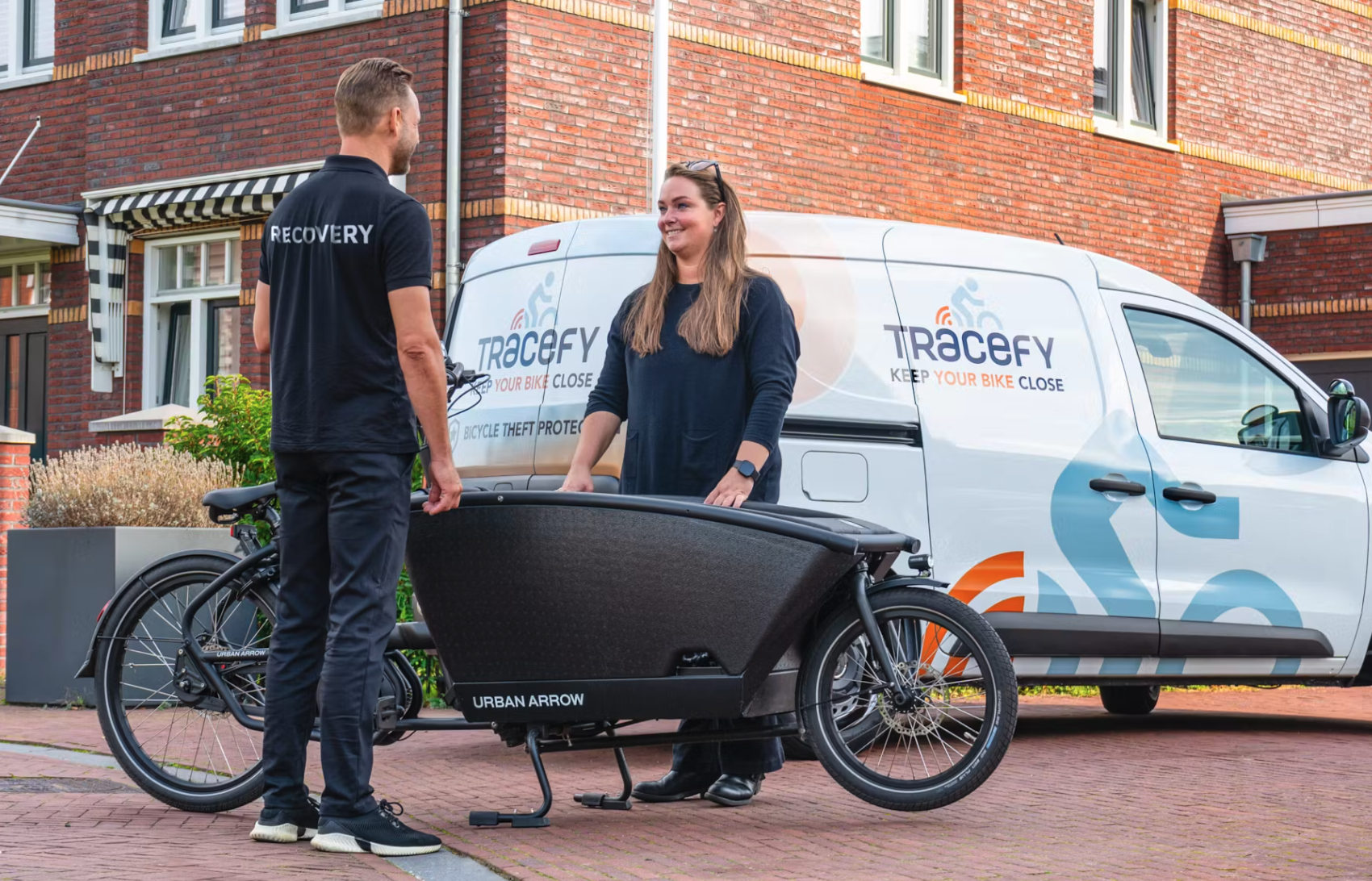 Hoe werkt een gps-tracker op een elektrische fiets? Hoe werkt een gps-tracker op een elektrische fiets?