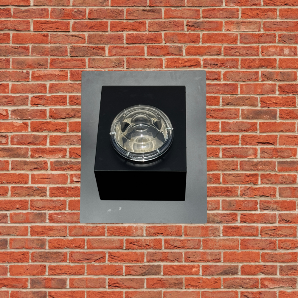 Intura Suntube35 SideLight- de lichttunnel voor de gevel met een diameter van 25cm en koepel van kristal glas Intura Suntube35 SideLight- de lichttunnel voor de gevel met een diameter van 25cm en koepel van kristal glas