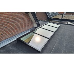 Intura Lichtstraat Lessenaar - 100x400 - 3 glasvlakken Intura Lichtstraat Lessenaar - 100x400 - 3 glasvlakken