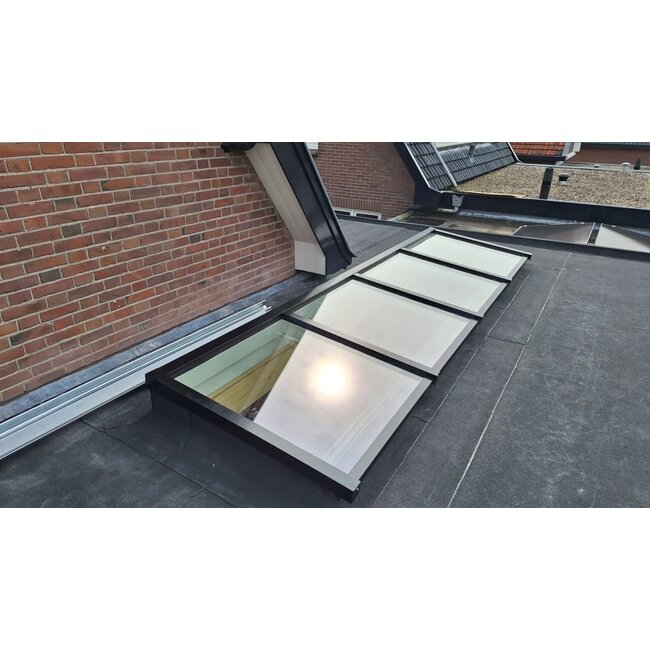 Intura Lichtstraat Lessenaar - 100x400 - 4 glasvlakken dubbel glas zonwerend