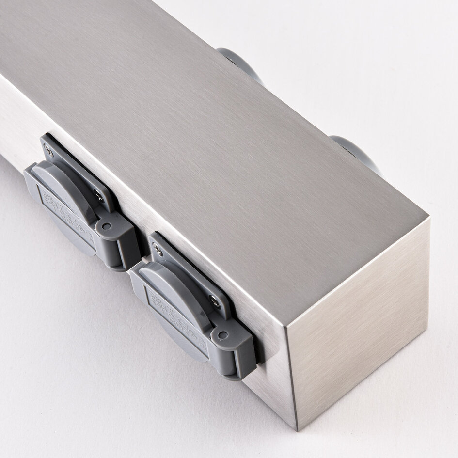 Borne avec prise de courant - Fabrizio