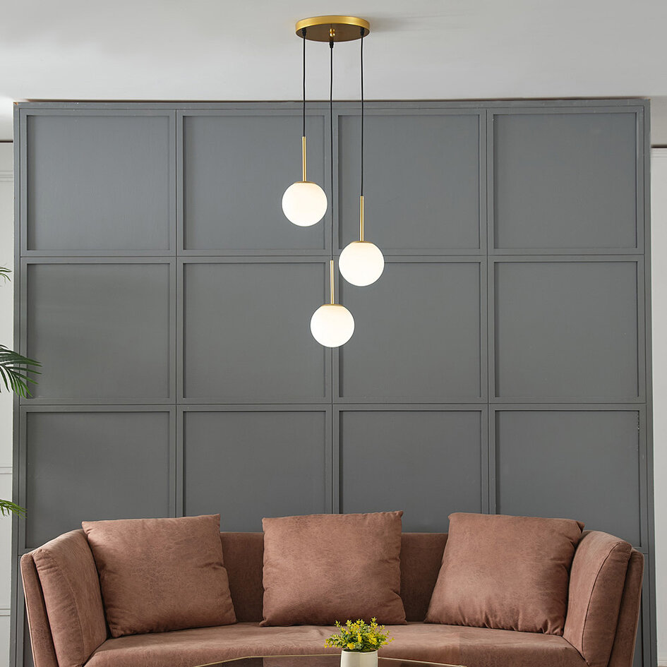 3-lichts hanglamp Addy goud met melkwit glas