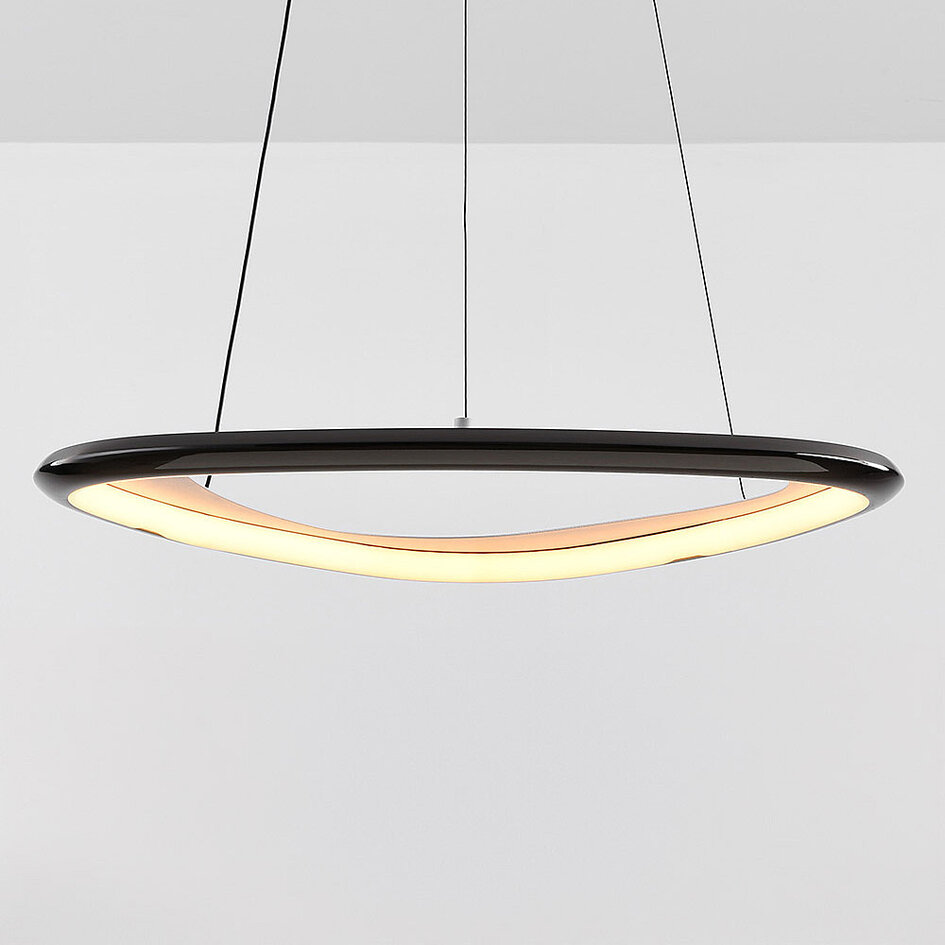 Lampe suspendue Celda avec LED à 3 niveaux de gradation en noir-chrome