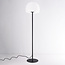 Staande buitenlamp met witte kap - Sym