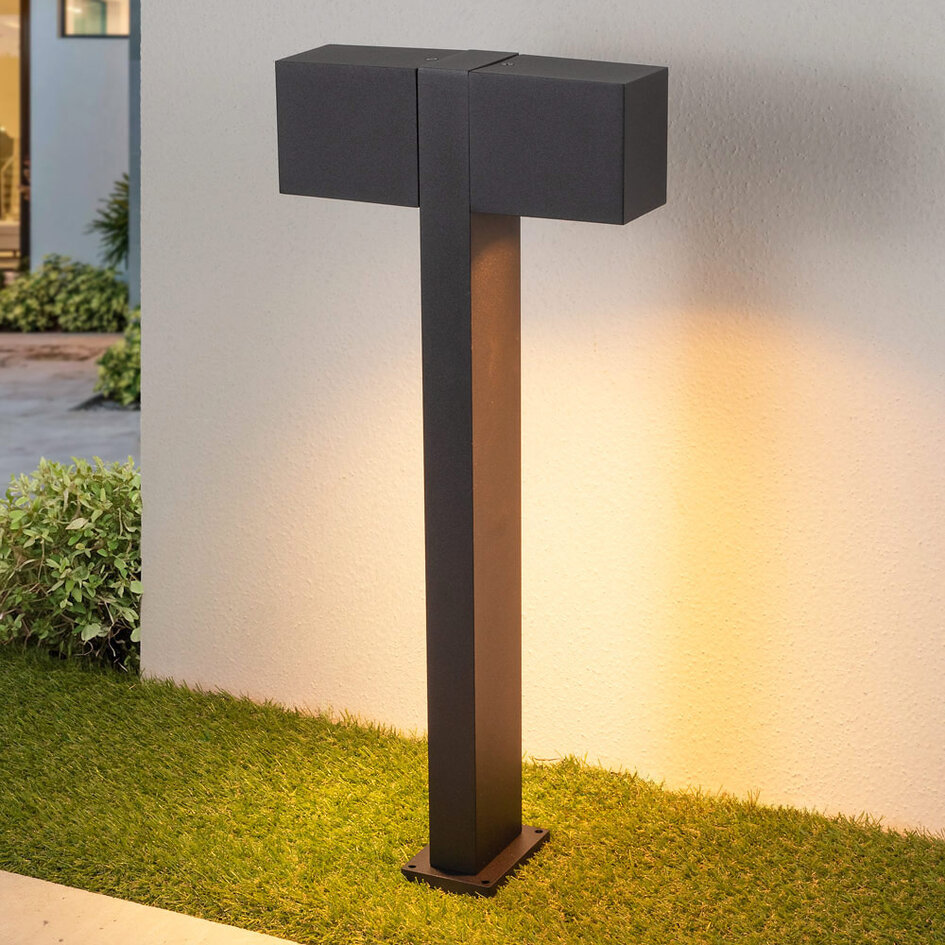 Lampadaire à 2 lumières Simone avec 2 têtes carrées