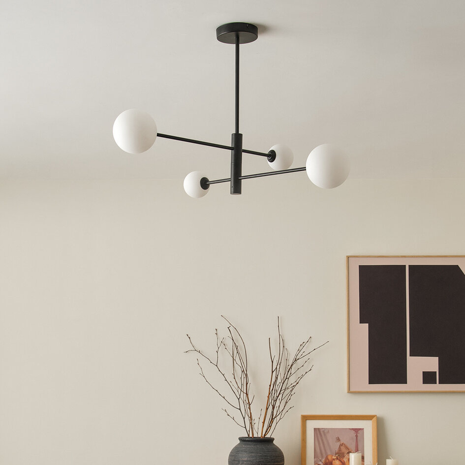 Plafondlamp  Stiri 4-lichts zwart met melkwit glas