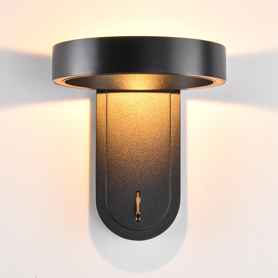 Zwarte wandlamp met draaibare ring - Starla