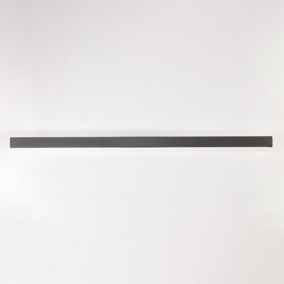 Applique moderne Tyge en noir à LED intégrées