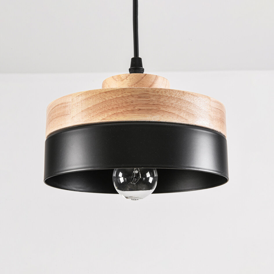 Houten hanglamp Evie met ijzeren rand