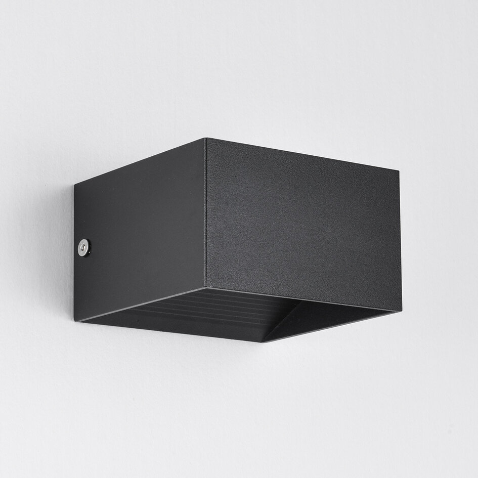 Dimbare wandlamp Lize