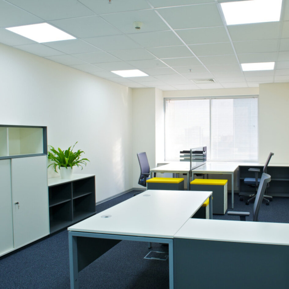 Set van 4 dimbare LED panelen, 60x60cm, UGR<19, 30W, 3000K - 114lm/W