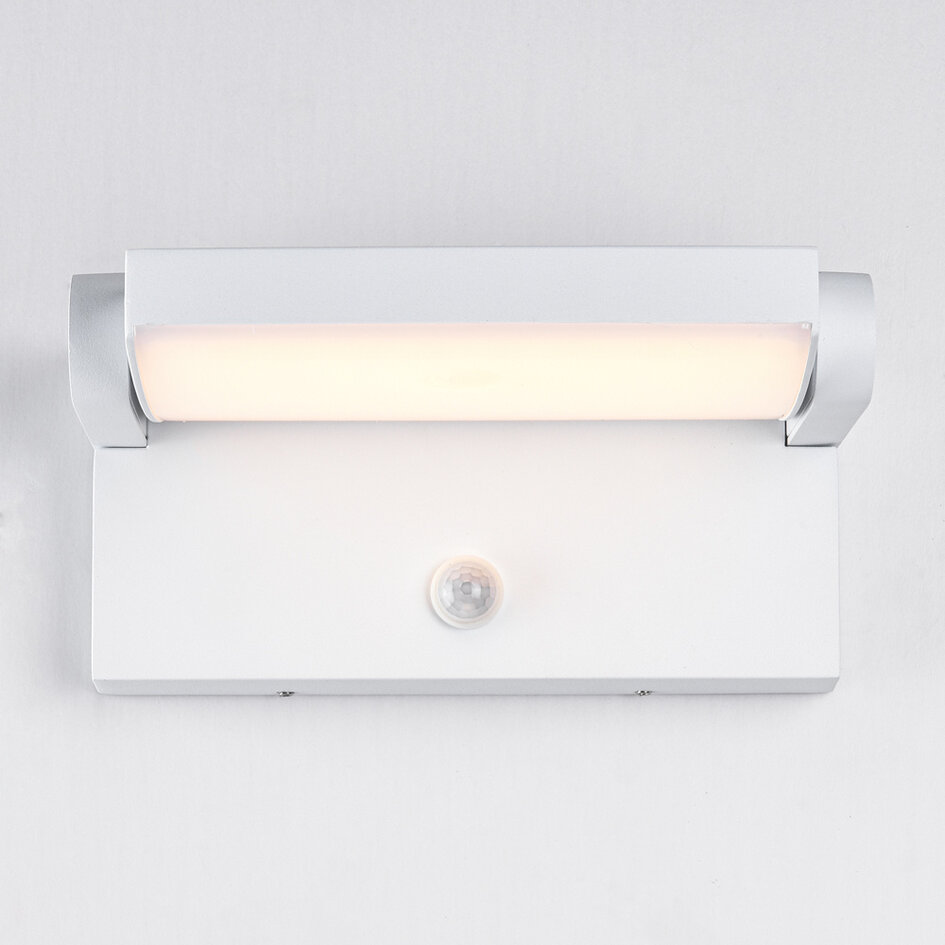 Verstelbare buitenwandlamp Berlin met sensor - wit met geïntegreerde LED