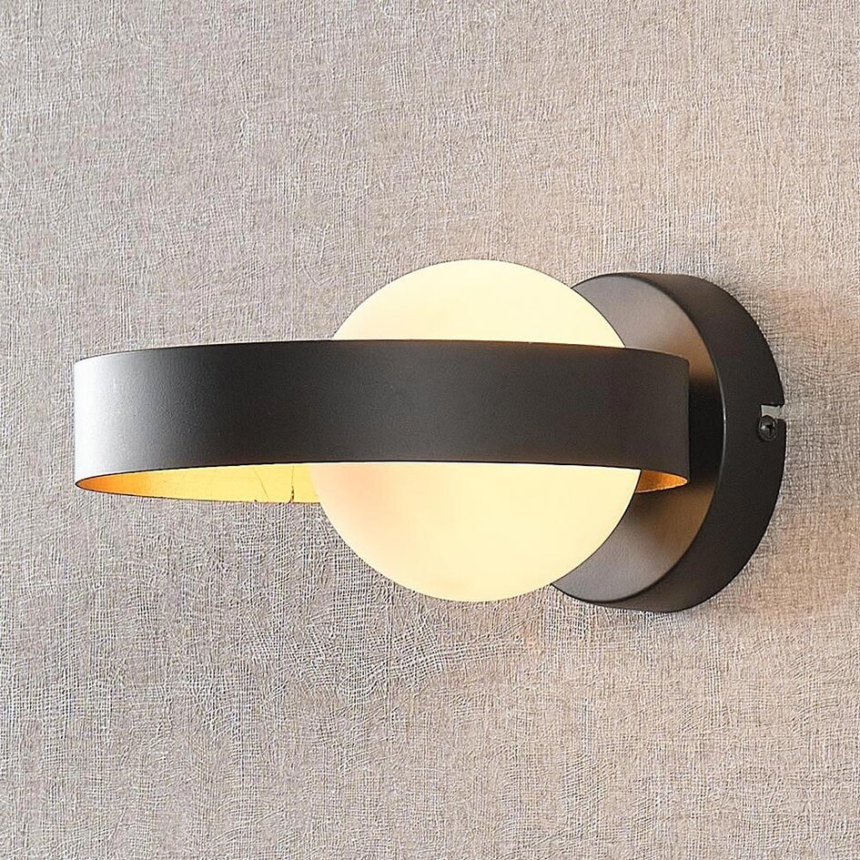 Applique noire avec intérieur effet doré - Carlos