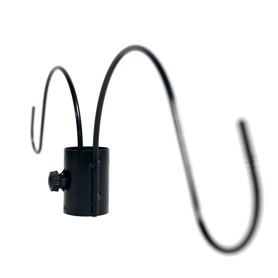 Anneau métallique avec crochets de suspension pour poteaux