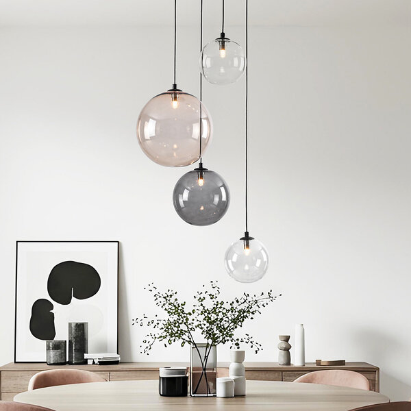 Lampe suspendue Luminor à 4 lumières avec différentes boules de verre