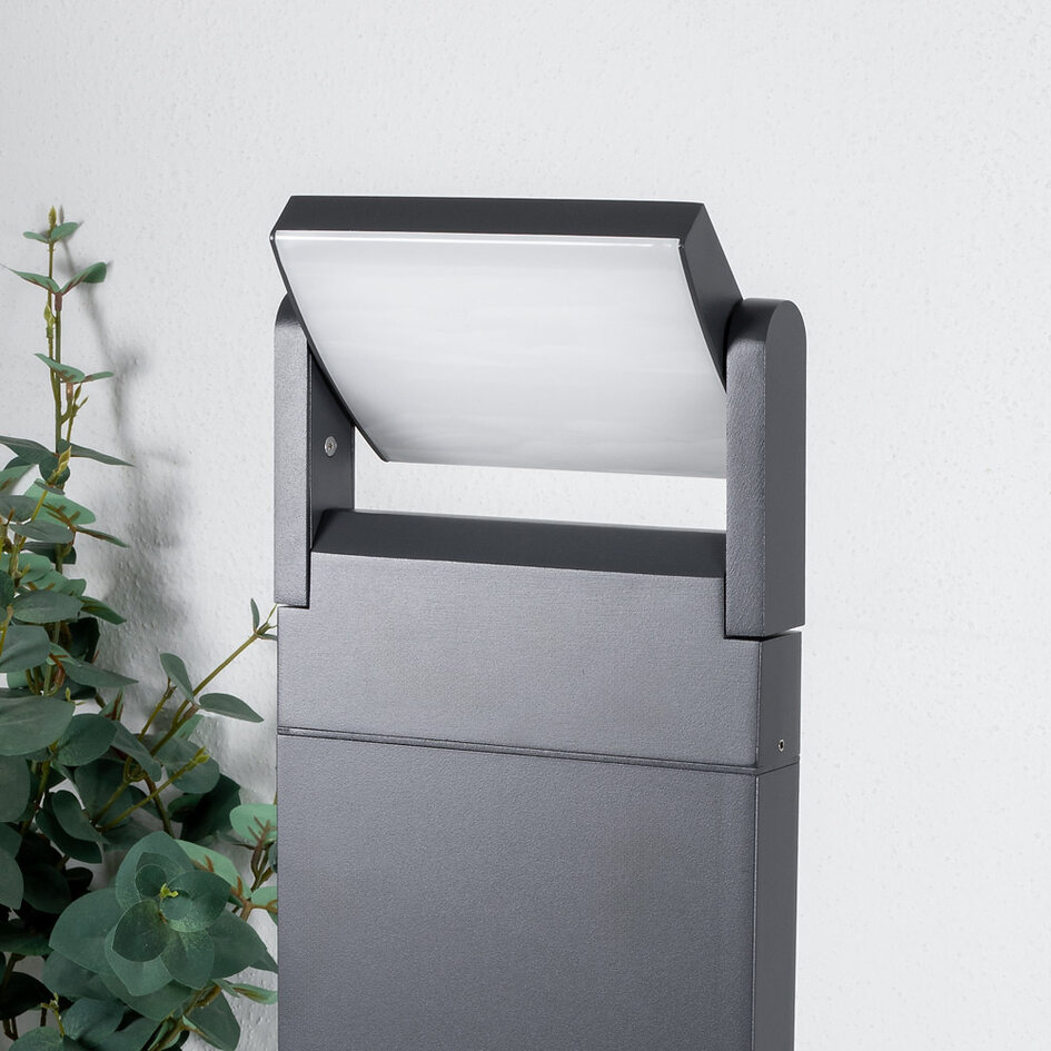 Lampadaire d'extérieur Jidde avec spot inclinable - noir