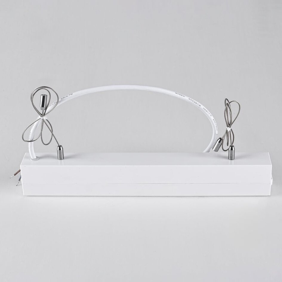 Éclairage de secours en saillie, au plafond avec suspension