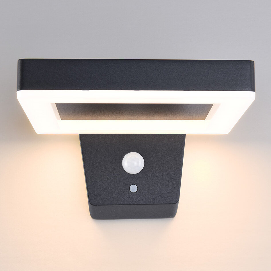 Moderne solar wandlamp buiten met sensor Pablo - zwart