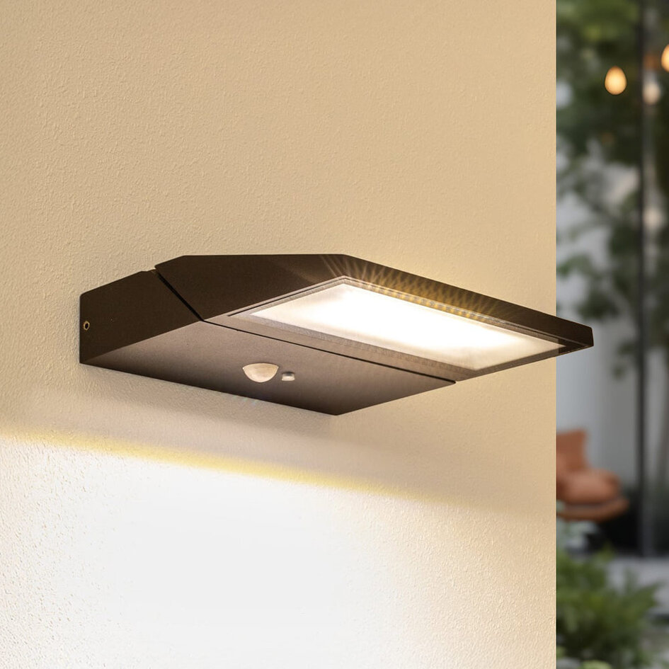 Klapbare solar wandlamp met sensor Arietta