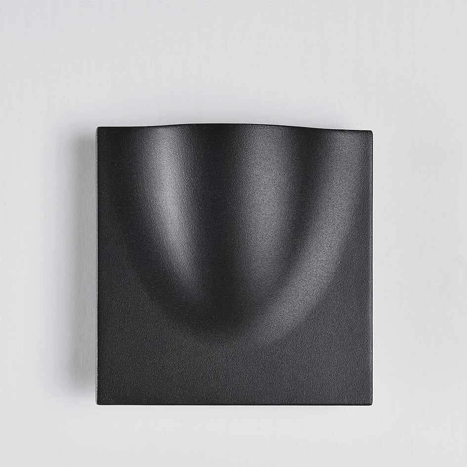 Applique murale extérieure carrée Zack - noire avec LED intégrée