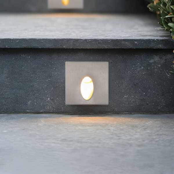 Applique encastrée carrée avec ouverture ovale pour l'extérieur 3W - argent