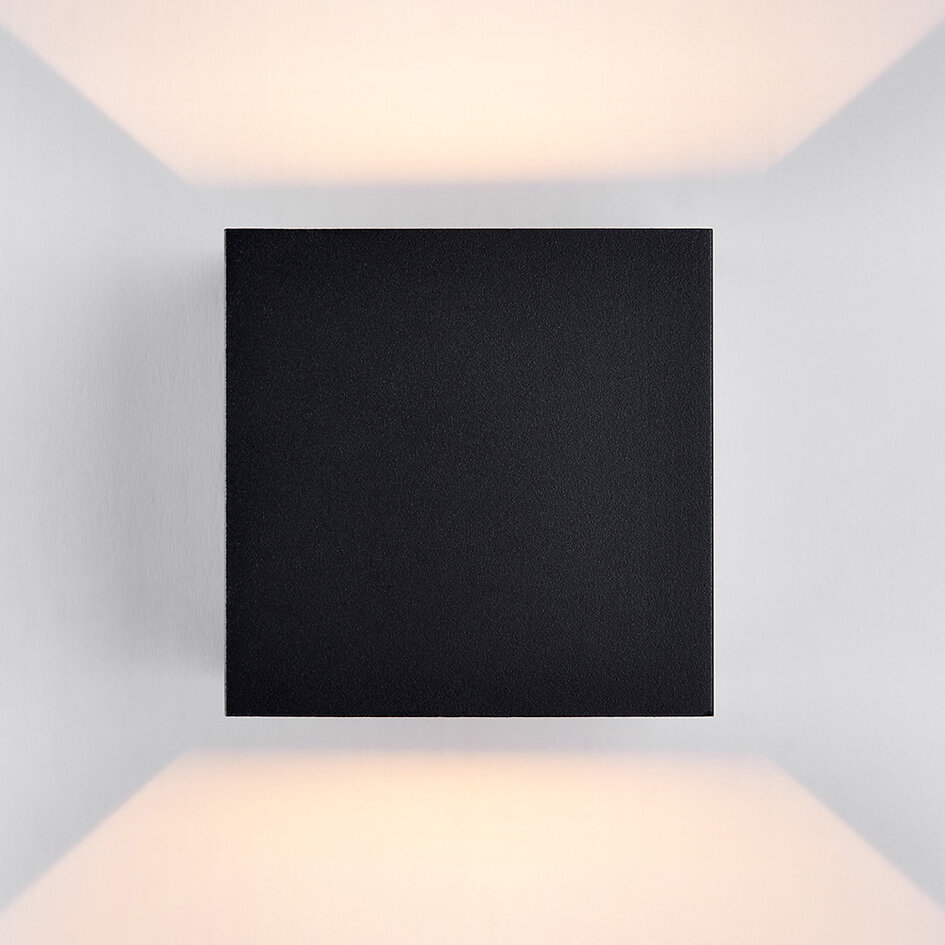 Slimme buiten wandlamp Daniel met RGB - zwart