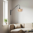 Wandlamp Dasha zwart met draaibare, uitschuifbare arm en amber glas