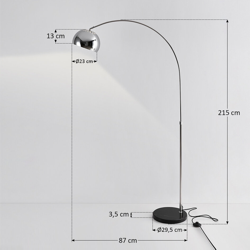 Gebogen staande lamp Bowie in chroom met zwart marmer