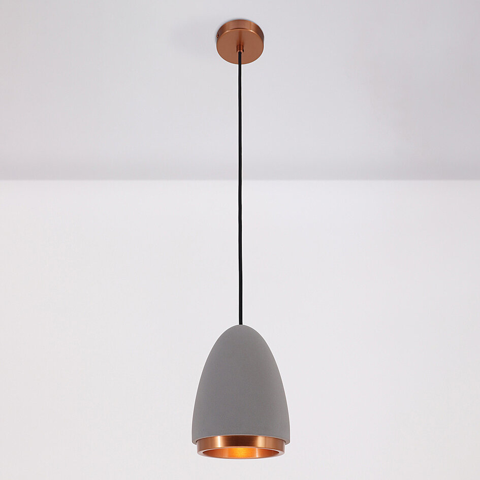 Moderne hanglamp met koperen details - Feis