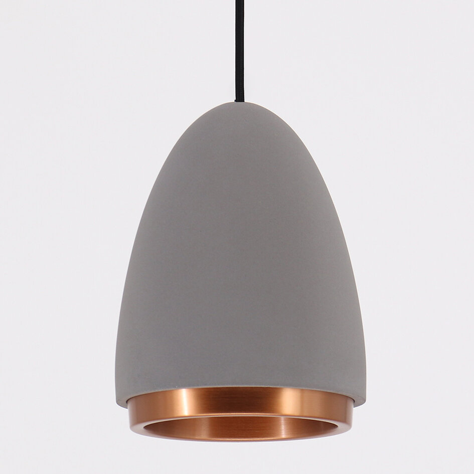 Lampe suspendue moderne avec détails en cuivre - Feis