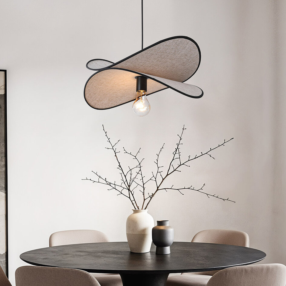 Design hanglamp Sapca, beige linnen met zwarte accenten