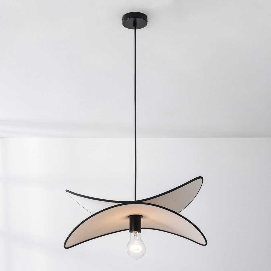 Design hanglamp Sapca, wit linnen met zwarte accenten