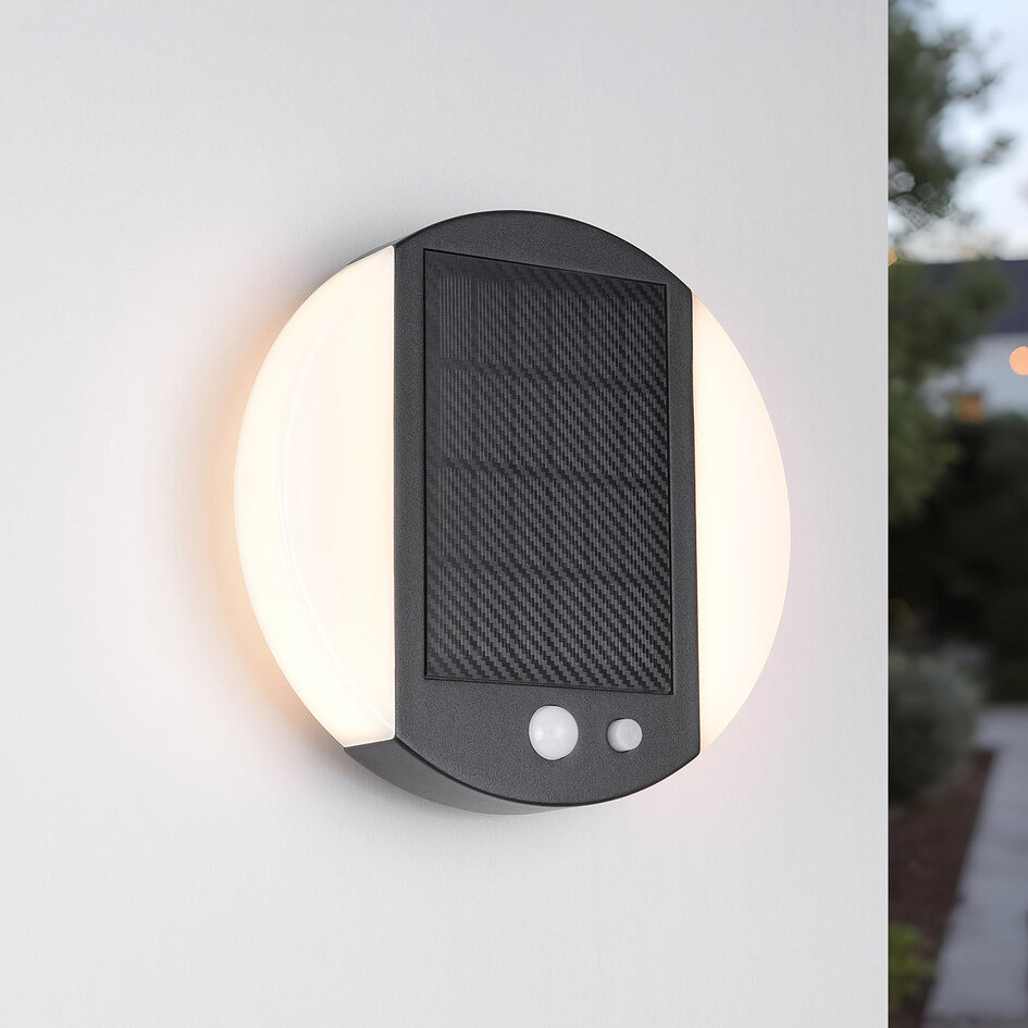 Moderne solar buitenwandlamp met sensor  zwart - Blitz